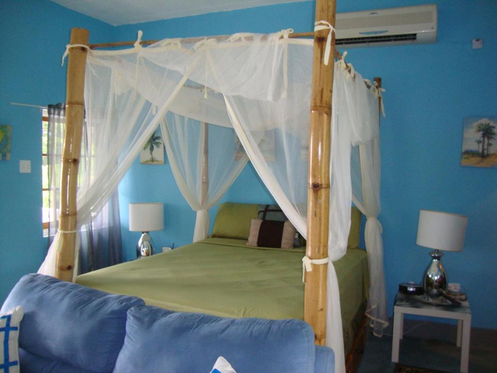 By The Sea Vacation Home And Villa Port Antonio Pokoj fotografie